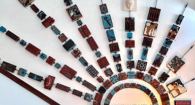 İzmir Urla'da 'Atatürk ve Kültürel Miras' seramikle buluştu