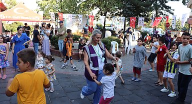 İzmit Belediyesinden Kuruçeşme'de renkli çocuk etkinliği