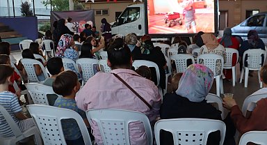 İzmitli çocukların sinema keyfi