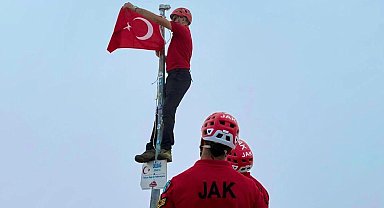 Jandarma 186. yılını Uludağ'ın zirvesinde taçlandırdı