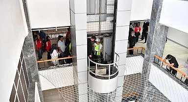 Kayseri Büyükşehir'den asansörden kişi kurtarma eğitimi