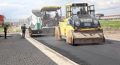 Kayseri Melikgazi'de asfalt çalışması tam gaz