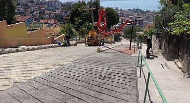Kocaeli İzmit'te 20 yıllık soruna 'beton yol' çözümü