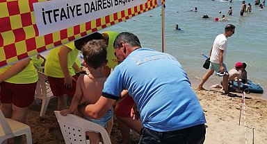 Kocaeli sahillerinde çocuklar zabıta güvencesinde