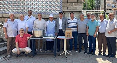 Kütahya Belediyesi'nden haka aşure dağıtımı