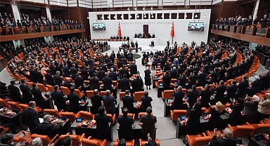 Meclis'te Gıda Zehirlenmesi