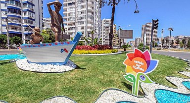 Mersin'de kent estetiğine yaz dokunuşu