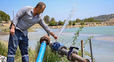 Mersin'de sulama borusu desteğiyle çiftçiye can suyu