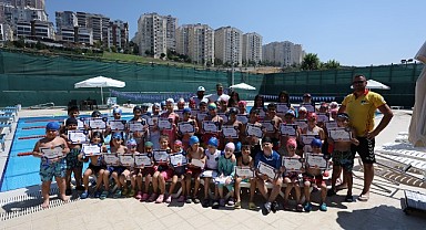 Minik kulaçlar ikinci dönemi tamamladı