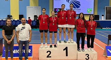 Osmangazili badmintonculardan gururlandıran başarı