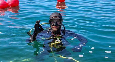 Sakarya'da ana su alma hatlarına dalgıç temizliği