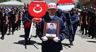 Şehit Uzman Çavuş'a Kayseri'de dualarla uğurlandı