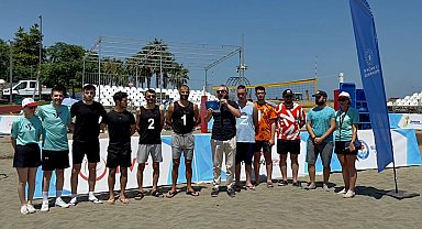 Trabzon'da plaj voleybolu heyecanı başladı