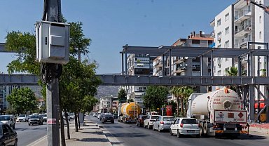 Yeni Girne Caddesi yayalar için daha güvenli oluyor