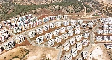 Asrın inşa seferberliği sürüyor... Deprem bölgesi yeniden ayağa kalkıyor