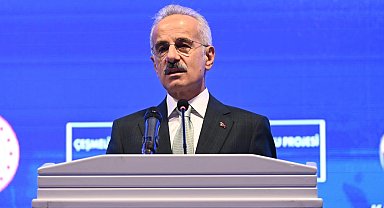 Bakan Uraloğlu duyurdu: Mersin'in trafik çilesi tarihe karışıyor