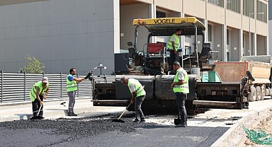 Balkan Mahallesi’nde yollar asfaltlanıyor