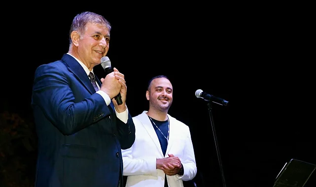 Başkan Tugay, Alaybey Mahalle Şenliği'ne katıldı