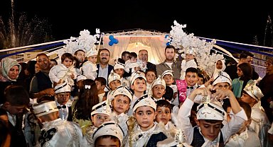 Belediyeden yetimlere toplu sünnet şöleni