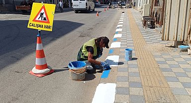 Bilecik Pazaryeri kaldırımlarına "Mavi-Beyaz" makyaj