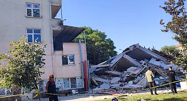 Bursa, Balıkesir'de depremin yaralarını birlikte sarıyor