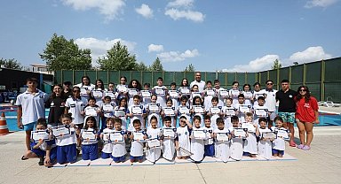 Bursa Büyükşehir Yaz Okulları'nda sertifika heyecanı