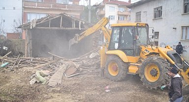 Bursa Yenişehir'de metruk binalara vize yok