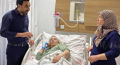 Bursa'da yangın mağduru engelli hastaya Gürsu SHM'den moral ziyareti