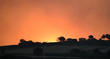 Çanakkale Dardanos yangını büyük ölçüde kontrol altına alındı