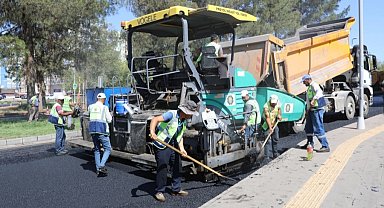 Diyarbakır Büyükşehir yolları yeniliyor
