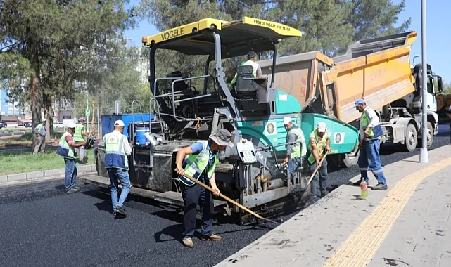 Diyarbakır Büyükşehir yolları yeniliyor