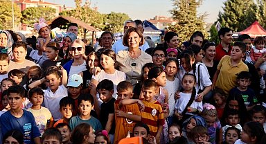 Eskişehir'de mahalle şenliği miniklere neşe getirdi