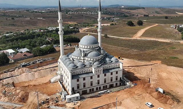 Gebze Tabduk Emre Camii'ne Büyükşehir eli