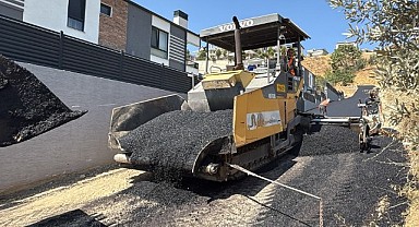 Gemlik’te Asfalt Atağı Umurbey’de Devam Ediyor
