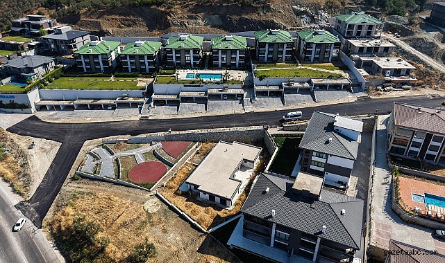 Gemlik’te Üç Koldan Yol Yapımı Sürüyor