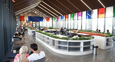 Gençlerin yeni buluşma noktası: Genç Kafe