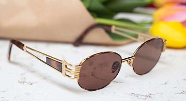 Güneş gözlüğü seçimi hayati önem taşıyor