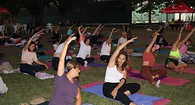 İzmit'te "Nefes Al İzmit" yoga etkinliği