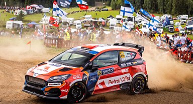 Kerem Kazaz, Finlandiya Rallisi'nden başarıyla döndü