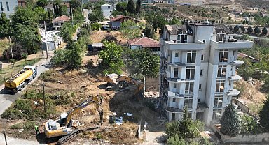 Kocaeli Çayırova'da riskli yapılara yıkım