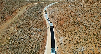 Malatya'da bozulan yollara sıcak asfalt