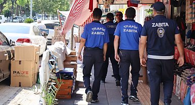 Manisa'da kaldırım işgallerine müdahale