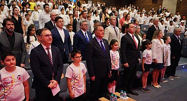 'Metro İstanbul'da 403 minik öğrenci mezun oldu