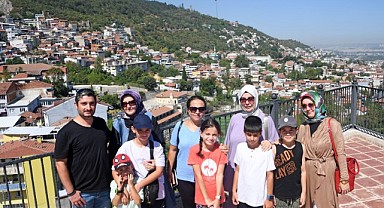 Minik arkeologlar Bursa’nın tarihi mekanlarını gezdi