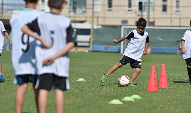 Muratpaşa'da "Zafer Bayramı Futbol Turnuvası" başvuruları başladı