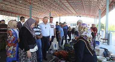 Mustafa Palancıoğlu Kayseri Melikgazi köy pazarında