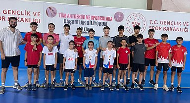 Nevşehir Belediyesi Atletizm Takımı Avrupa Şampiyonası'na hazırlanıyor