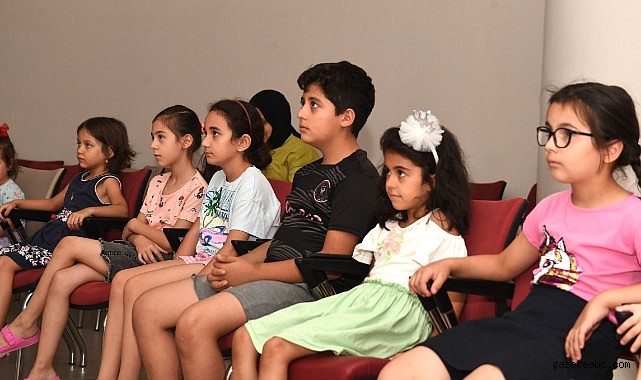 Osmangazi’de çocuklar mektup yazma alışkanlığı kazandı