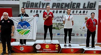 Sakaryalı sporcular Diyarbakır kürsüsünde