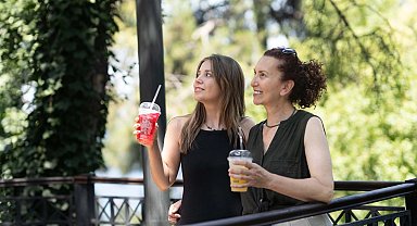 Şato'nun terasları sosyal yaşam alanı oldu